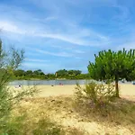 A Village * Gujan-Mestras